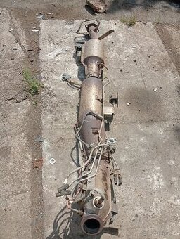 NISSAN NAVARA D23 2,3DCI RV 21 FILTR PEVNÝCH ČÁSTIC A ADBLUE