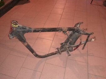 Jawa 250 350 panelka - neohnutý, ale opravy nutné