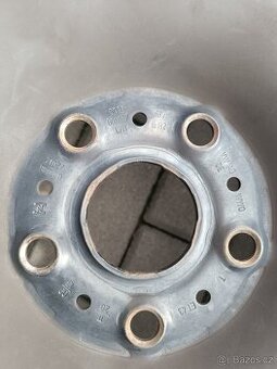 Zimni pneu s disky 15" Golf