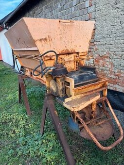 Posypová nástavba na multicar