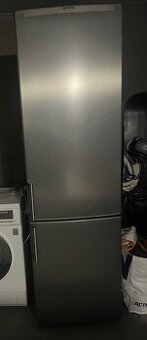 Lednice s mrazákem - Siemens