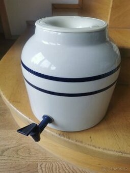 Vydejnik vody na barely 11 a 19l