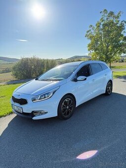 Prodám Kia CEED Combi - 1. majitel - 97.500km