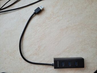 AXAGON HUE-S2B 4-port USB 3.0 CHARGING hub