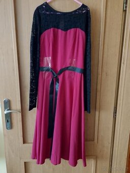 Šaty s krajkou vel.38