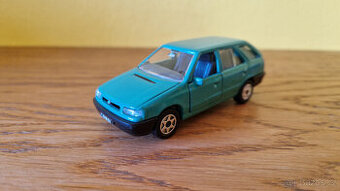 Škoda Felicia combi 1:43 Kaden zelená