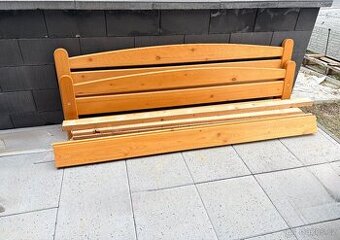 Dřevěná manželská postel 180x200 GAZEL