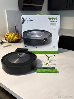 iRobot Roomba J7