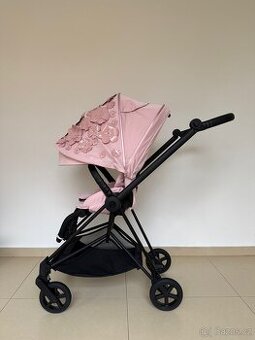Cybex Mios Flowers