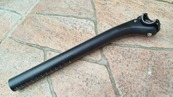 Karbonová sedlovka 27,2 x 300mm