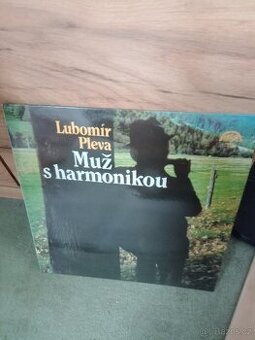 LP Lubomír Pleva - Muž s Harmonikou