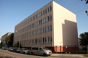 Budova s nájemníky v Bratislavě na prodej