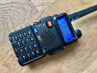 dualbandová radiostanice Baofeng 5RX 5W