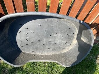 Plastovy pelech XL