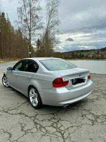 BMW 318i - 1