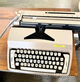 Věnuji psací stroj