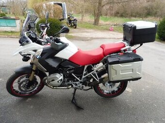 Prodám krásnou Bmw R 1200 GS 30 jahre 3 kufry.