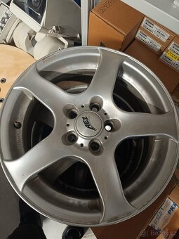 Disky Škoda Octavia I 15 palců 6,5jx15H2 5x100ET40
