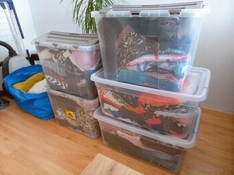 Velke množství oblečení dámské M 5x ikea taška