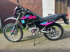 ČZ 180 ROLAND - 1