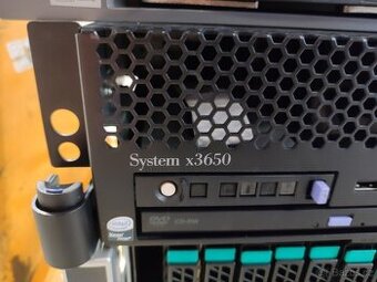 Server IBM System x3650