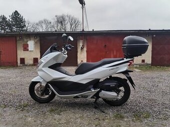 Honda pcx 125 r.v 2015