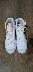 Nike blazer mid 77 multi swoosh