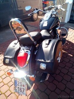 Suzuki Intruder C 800