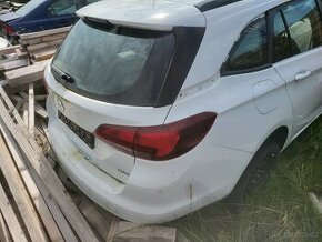 Díly Opel astra-k astra j interiér dveře airbagy