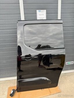 Posuvné dveře Opel Combo E levé, plné, kód barvy G7R