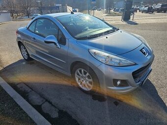 Peugeot 207 CC 2011