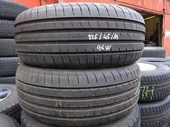 Letní pneu Goodyear, 225/45/19, 2 ks, 6,5 mm