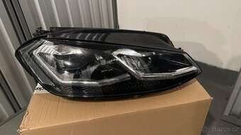 Přední pravé světlo VW Golf VII LED