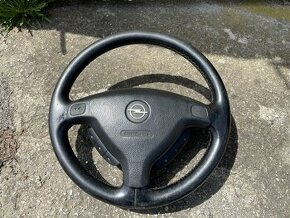 Kožený volant s airbagem a multifunkcí Opel Zafira