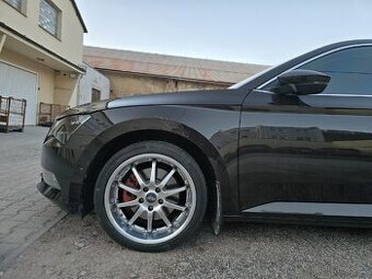 Alu kola 5x112 8J et 43. - 1