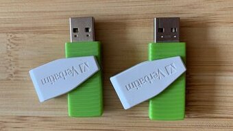 2x Verbatim USB Flash Disk 32GB