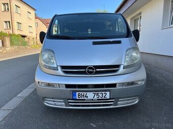 Opel Vivaro 1.9, L1H1, rok 2006