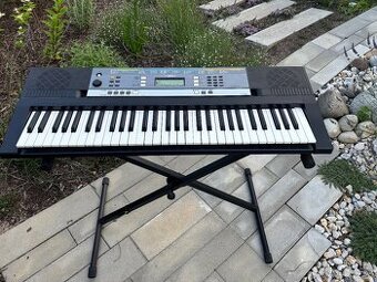 Klávesy Yamaha YPT240