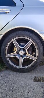 Prodám sadu 18" kola MB AMG (replika) pneu 245/45r18 zimní - 1