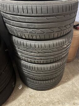 Pneumatiky Bridgestone Forenza S001 235/40/19