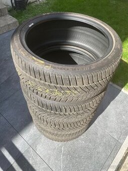 Fulda Kristall Control HP2 225/40 R18 zimní