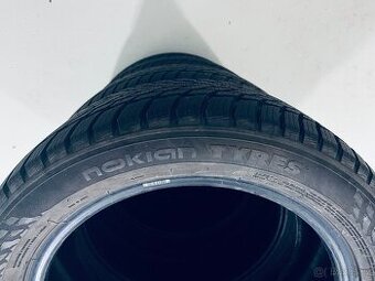 Zimní pneu Nokian Tyres Snowproof 1 225/50 R17 98V Xl