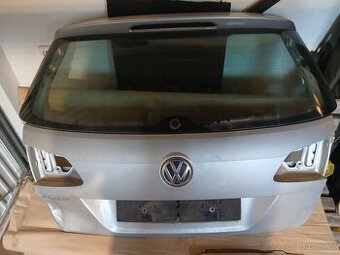 Víko kufru passat b7
