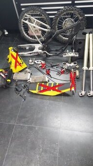 SUZUKI RM 125 K3 Náhradné Díly
