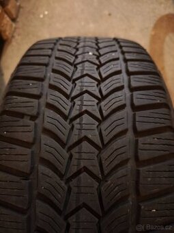 Zimní pneu 215/50 R17 95V Debica Frigo