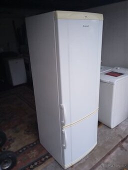 🧊 Lednice Brandt kombinovaná, 350 l, Made in Italy