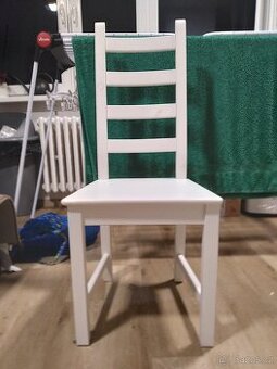 Prodám bílou jídelní židli z IKEA