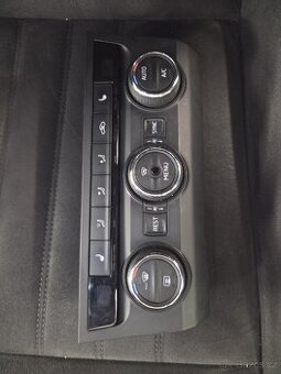 Panel klimatizace climatronic SUPERB III