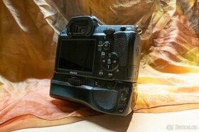 Pentax K-5 II, objektivy a hromada příslušenství