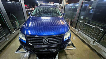 Vůz na náhradní díly VW Passat B6 sedan 2007 BMP JPJ LD5Q